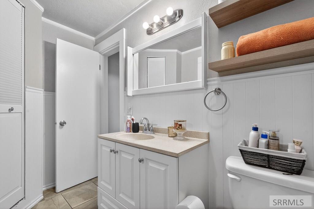 337 N Johnson Avenue