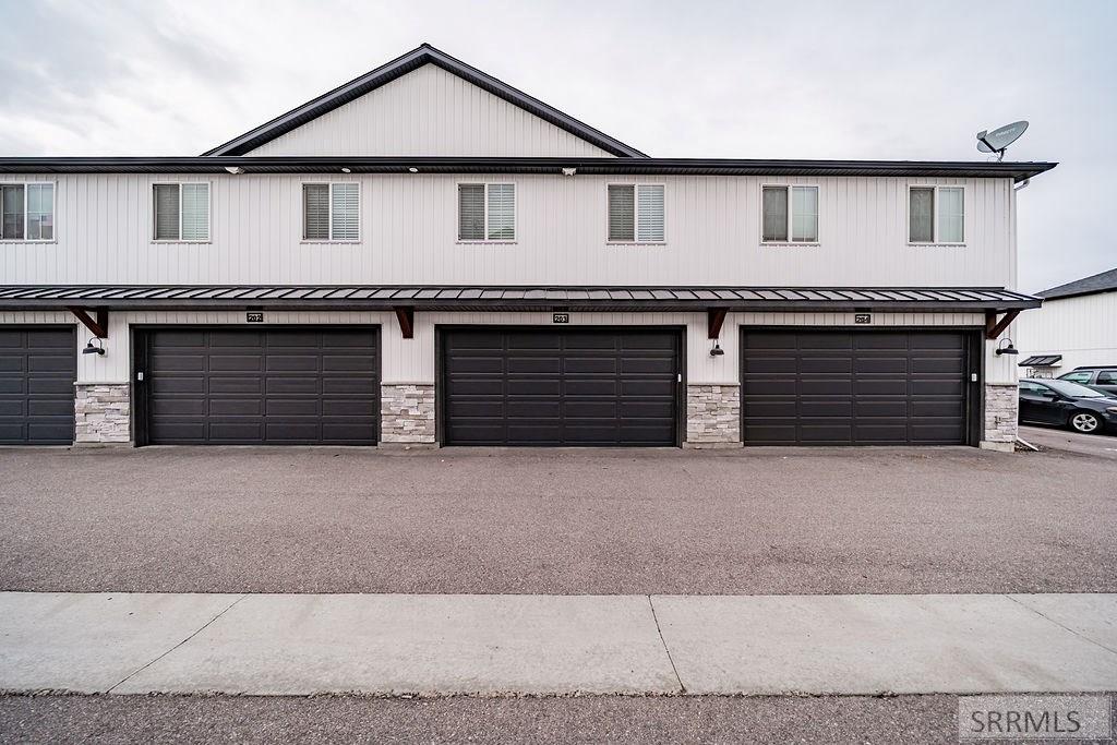 359 N 3rd W # 203 Unit: #203