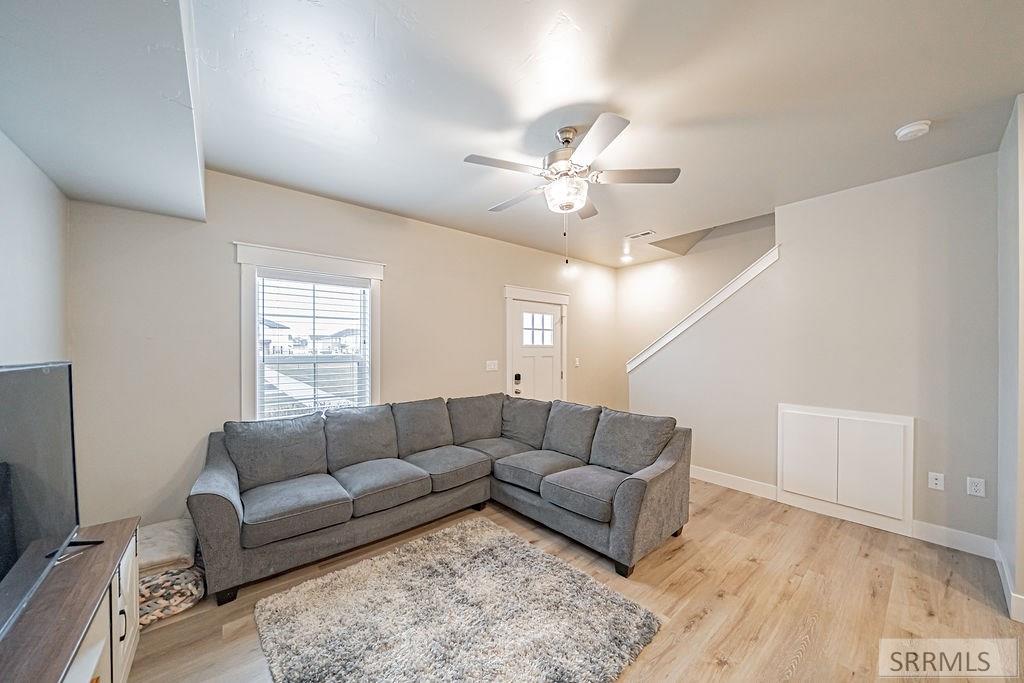 359 N 3rd W # 203 Unit: #203