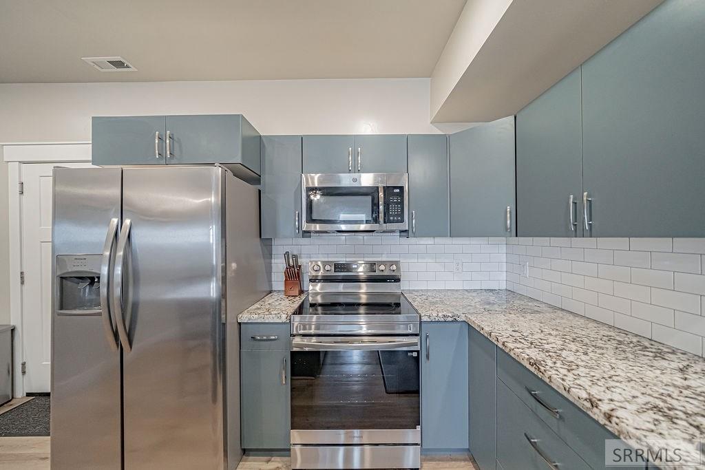 359 N 3rd W # 203 Unit: #203