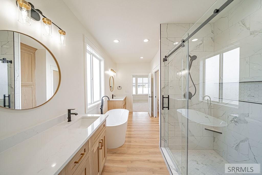 430 Saddle Rock Lane