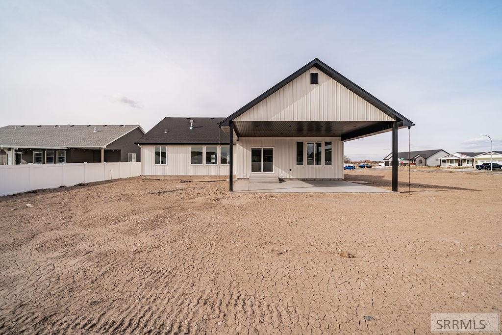 430 Saddle Rock Lane