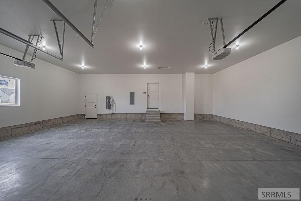 430 Saddle Rock Lane