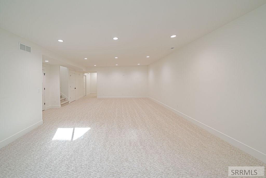 430 Saddle Rock Lane