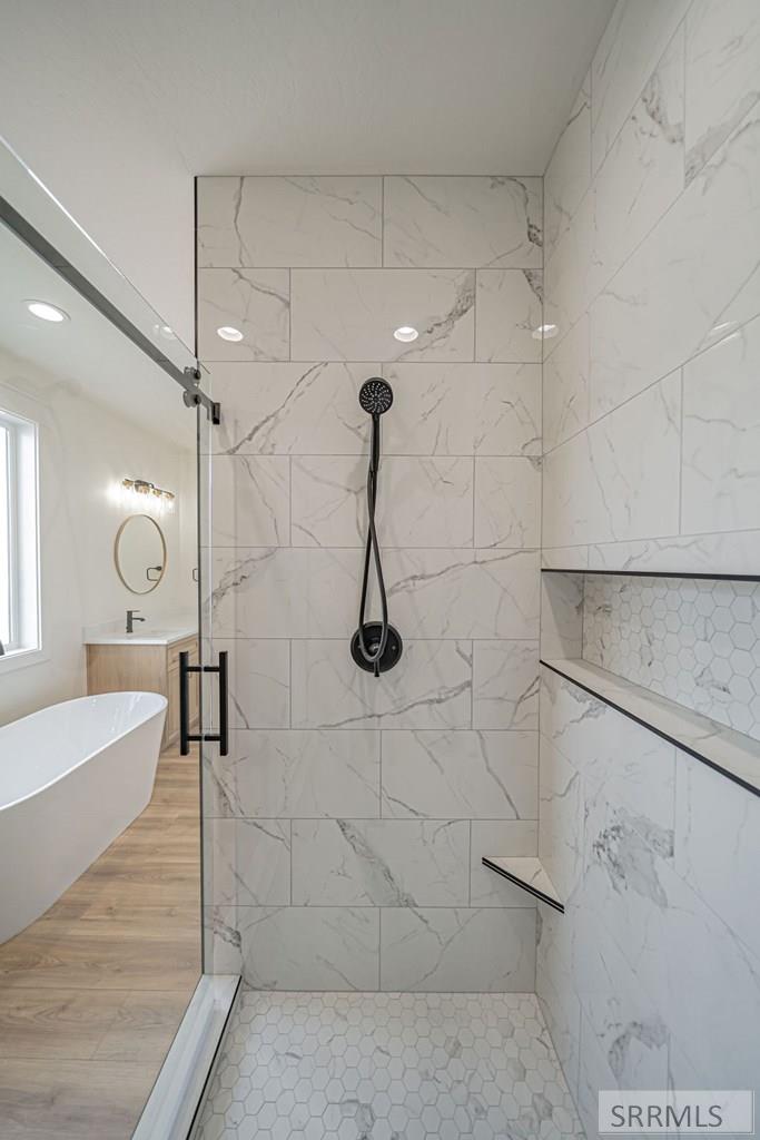 430 Saddle Rock Lane