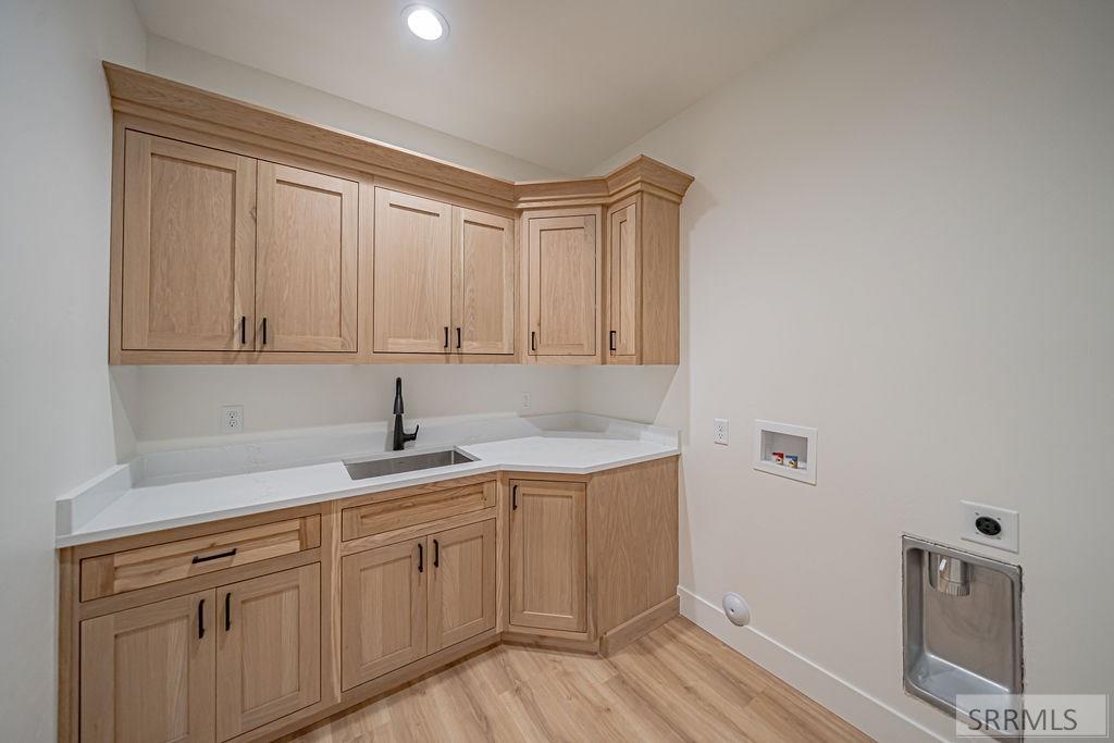 430 Saddle Rock Lane