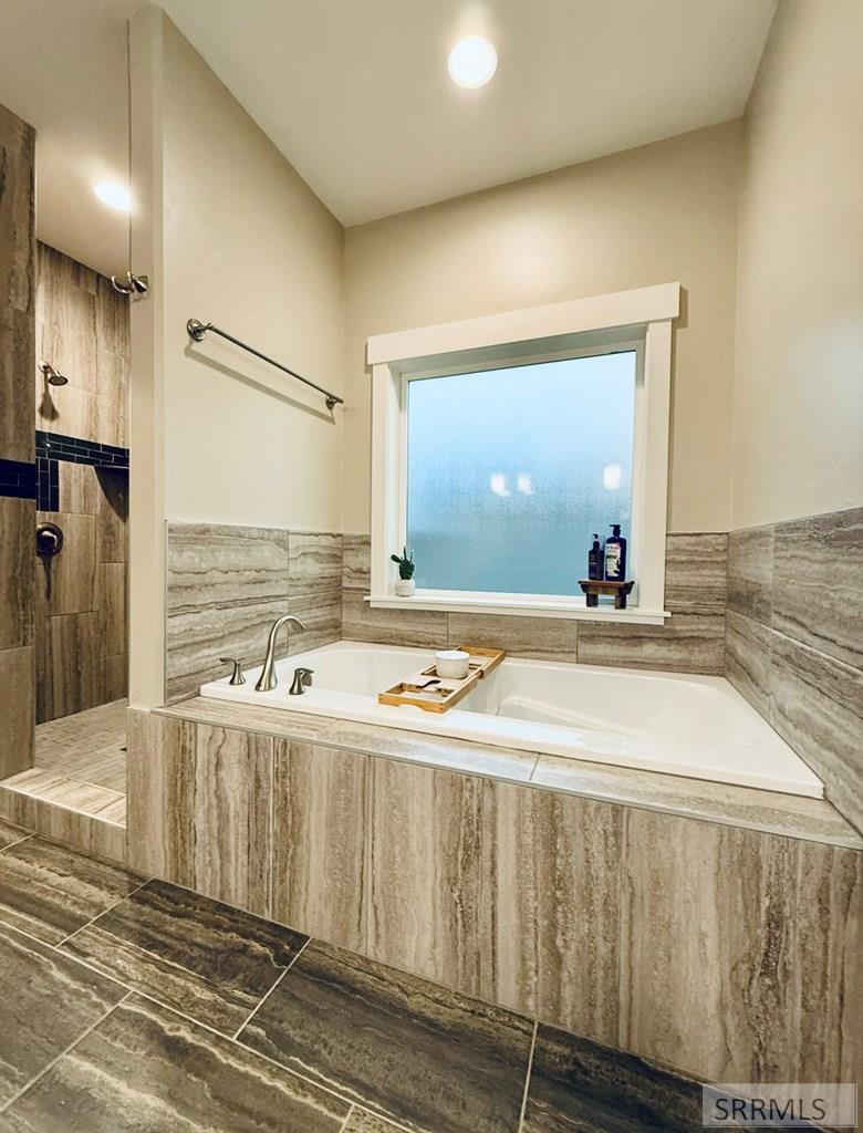 2835 Spring Gulch Drive