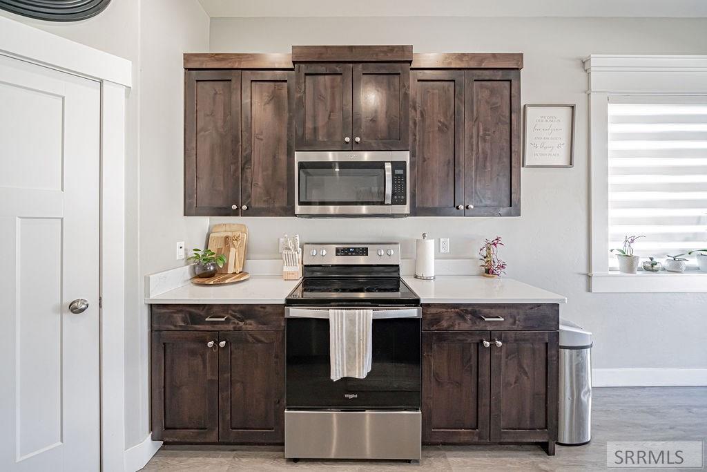 4156 N Ventura Avenue