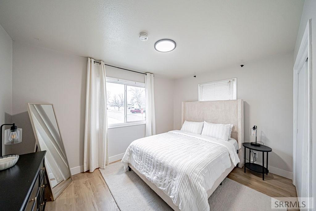 696 Gladstone Street