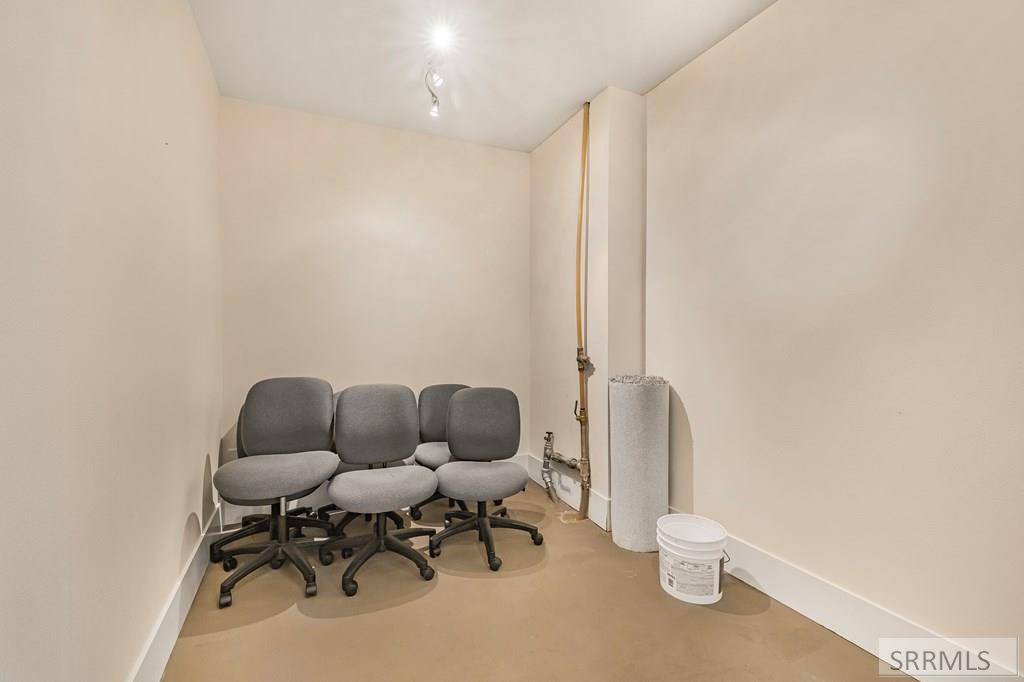 5032 Powerhouse Drive