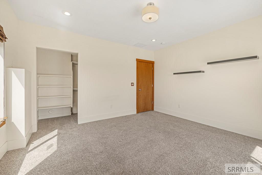 5032 Powerhouse Drive