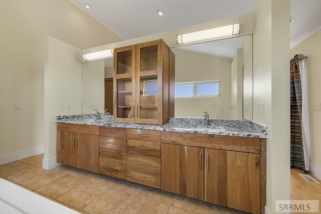 5032 Powerhouse Drive