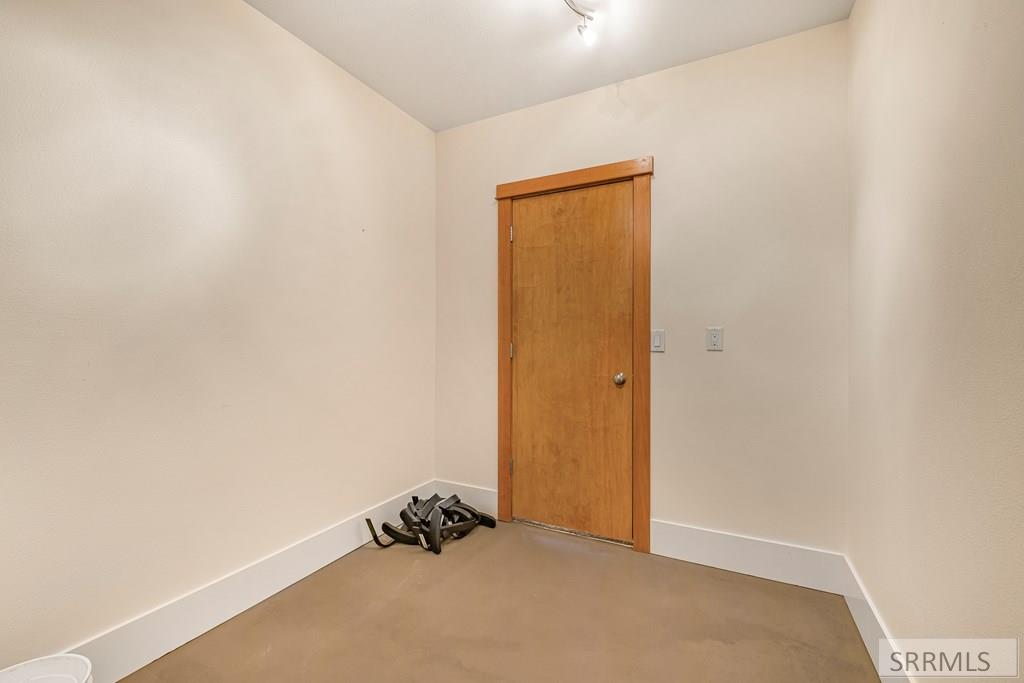 5032 Powerhouse Drive