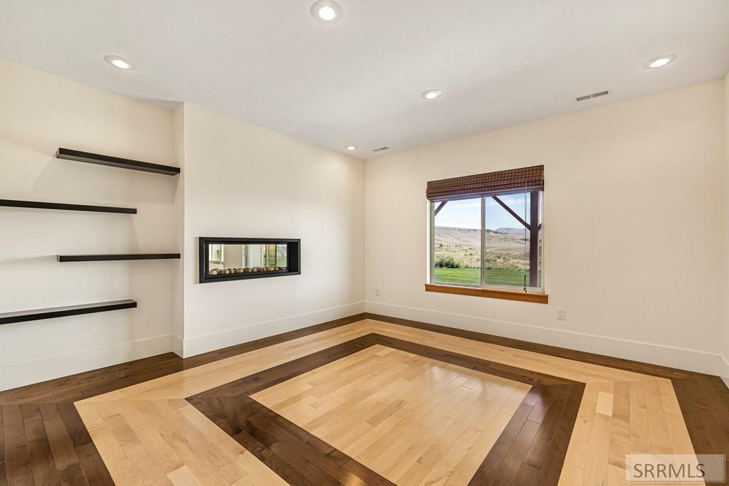 5032 Powerhouse Drive