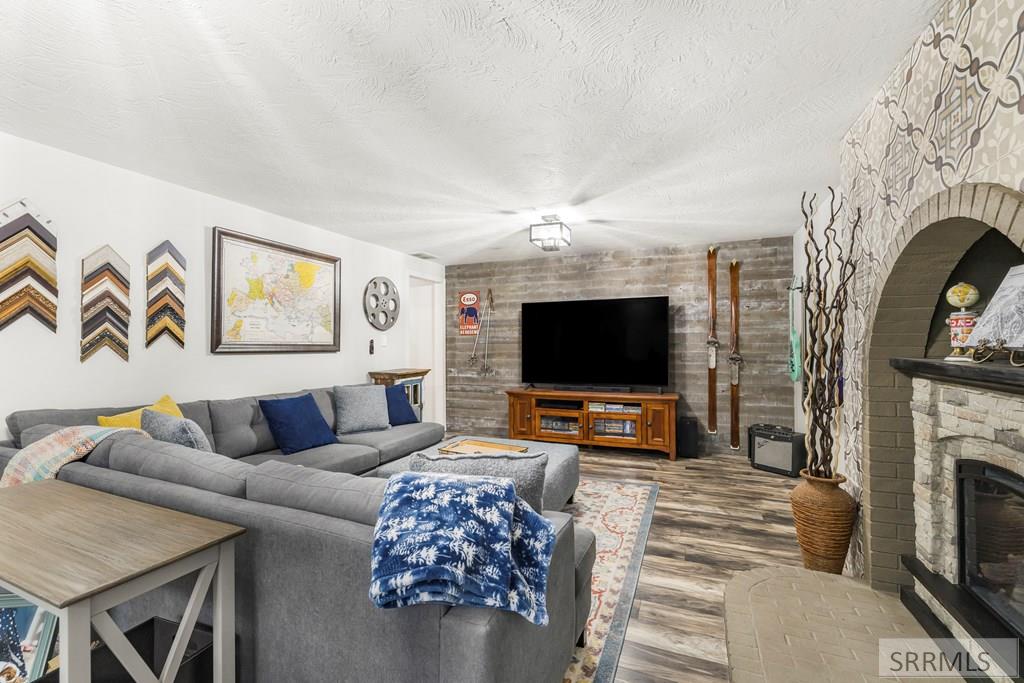 3602 Cobblestone Lane