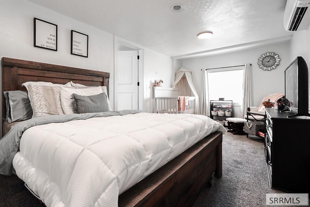 1045 SE Bonneville Drive