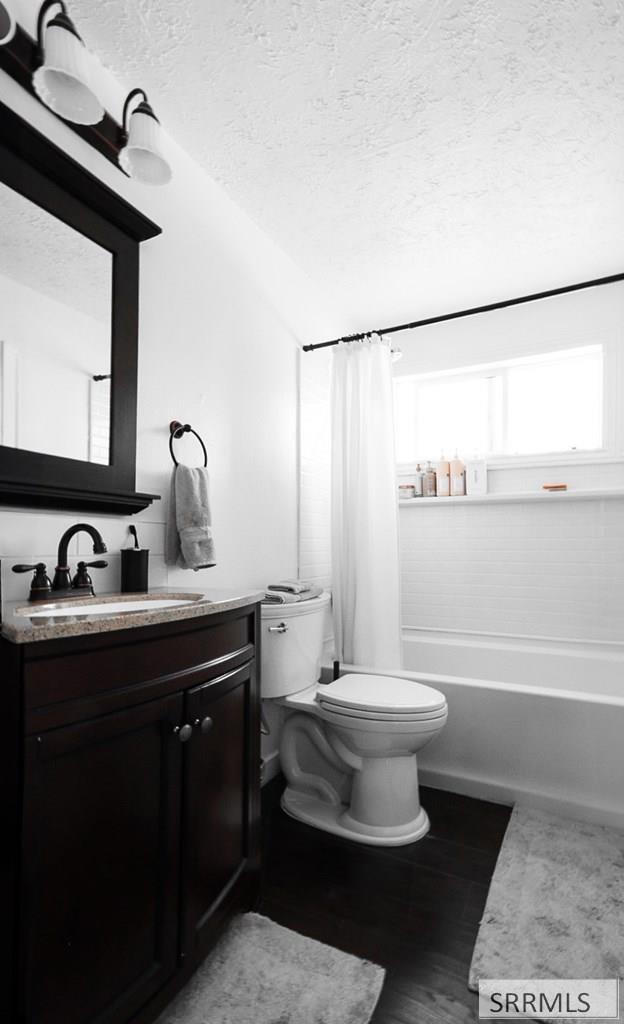 1045 SE Bonneville Drive