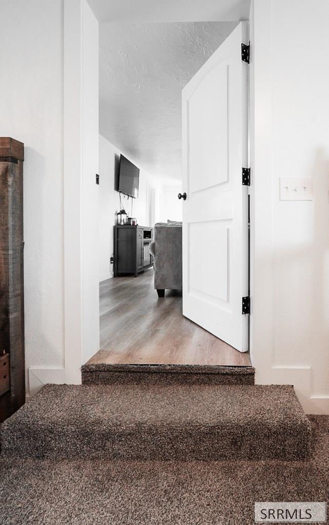 1045 SE Bonneville Drive