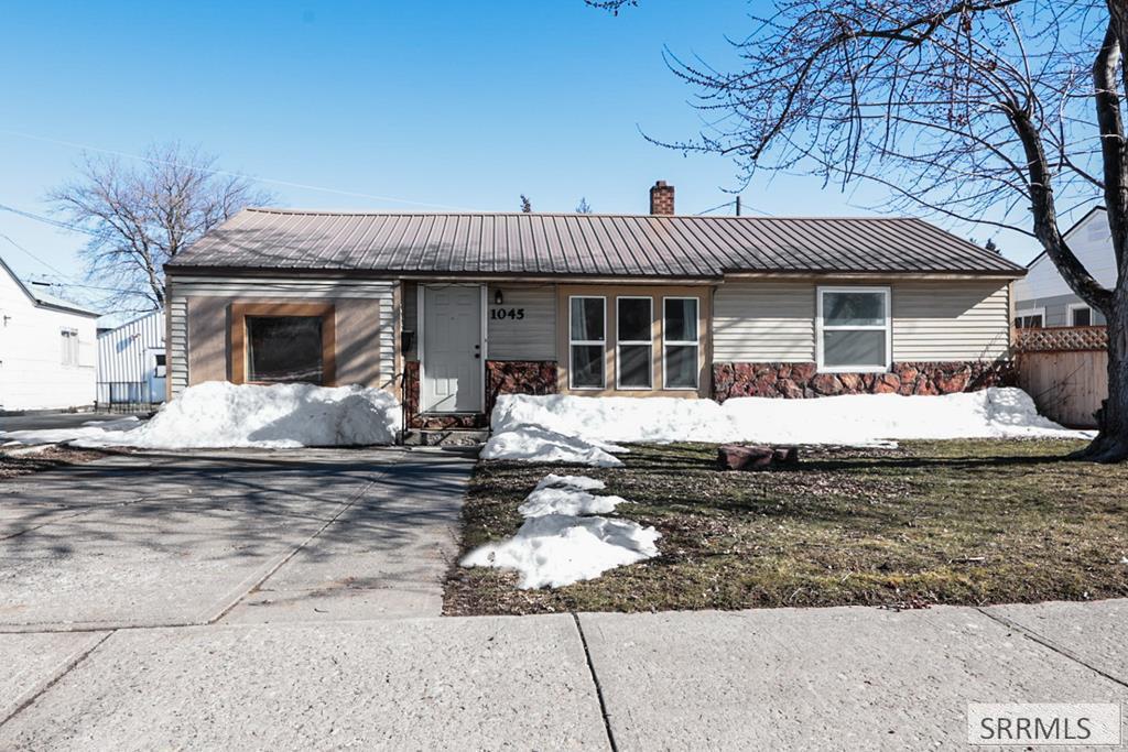 1045 SE Bonneville Drive