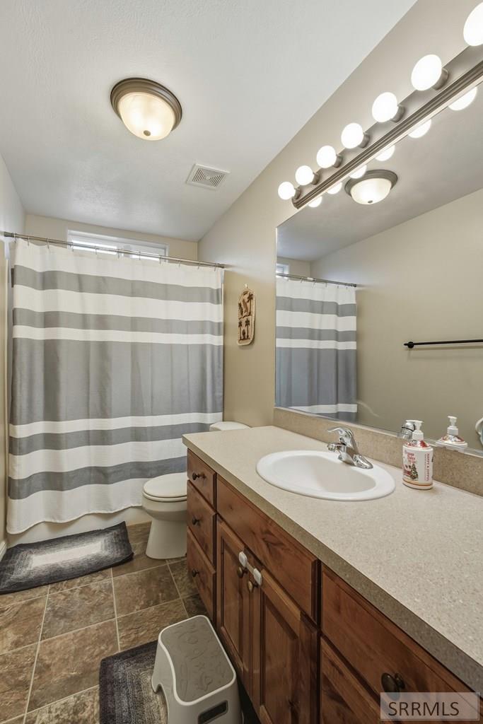 1202 S Ashland Drive