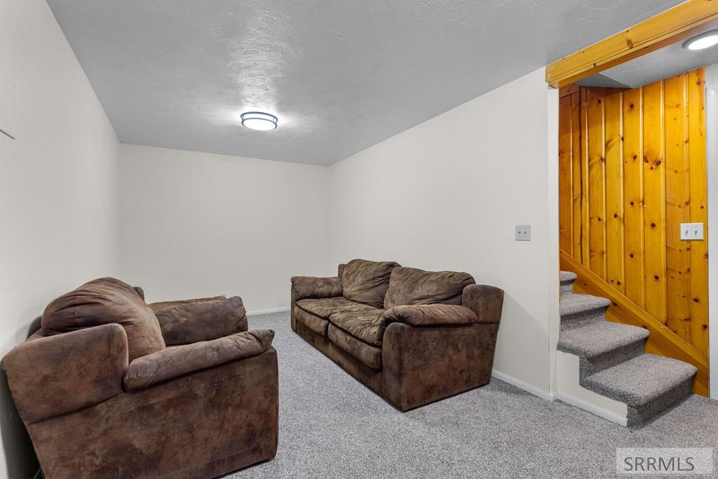 230 Meadowlark Drive