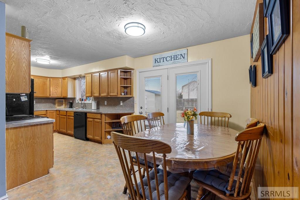 230 Meadowlark Drive