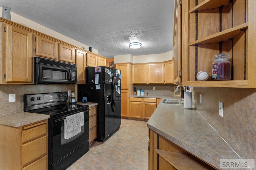 230 Meadowlark Drive