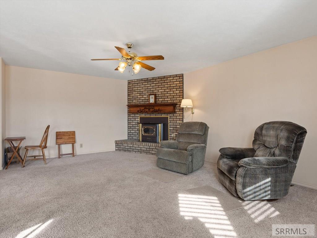 12568 N Hawthorne Road