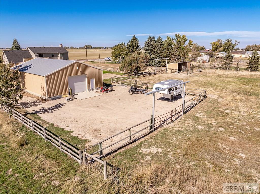 12568 N Hawthorne Road