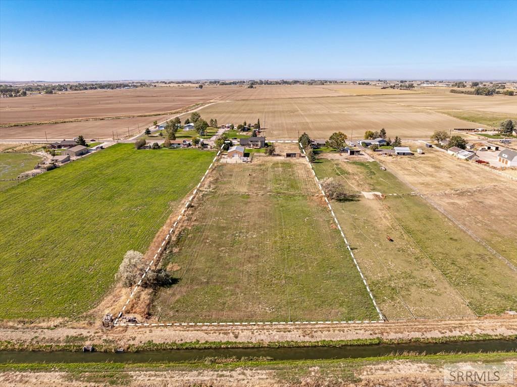 12568 N Hawthorne Road