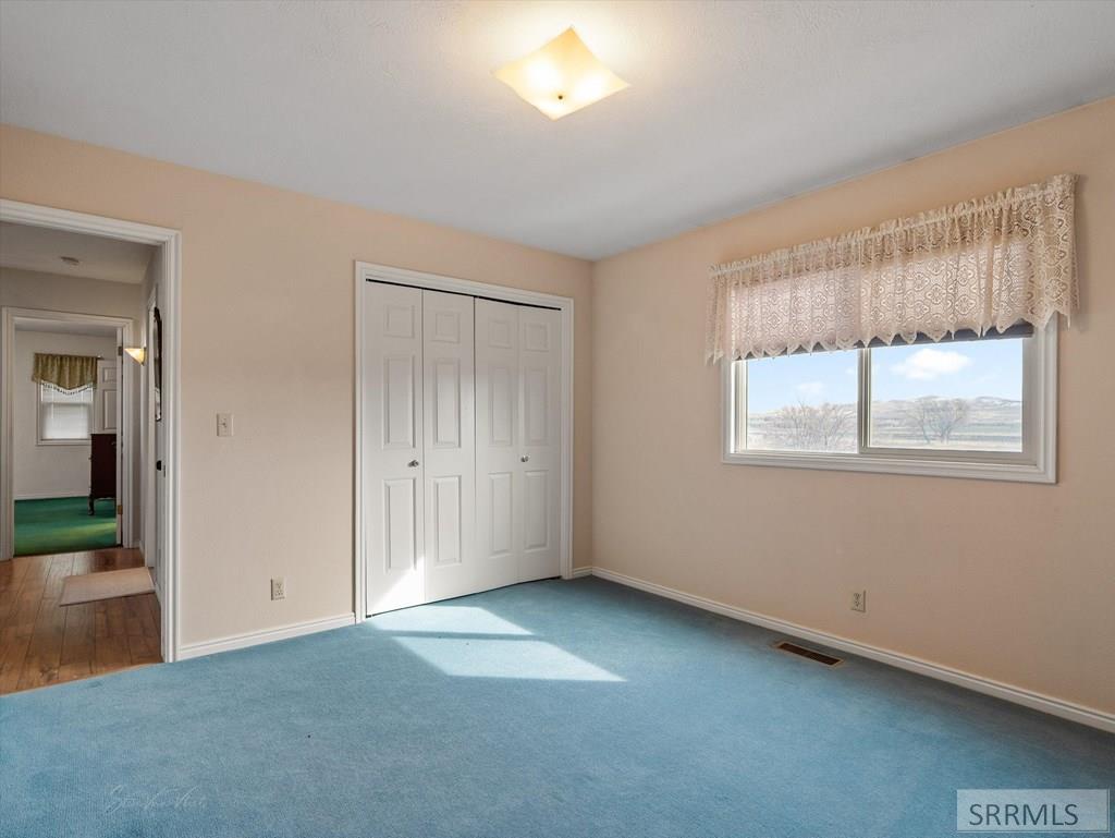 12568 N Hawthorne Road