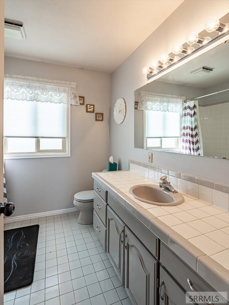 12568 N Hawthorne Road