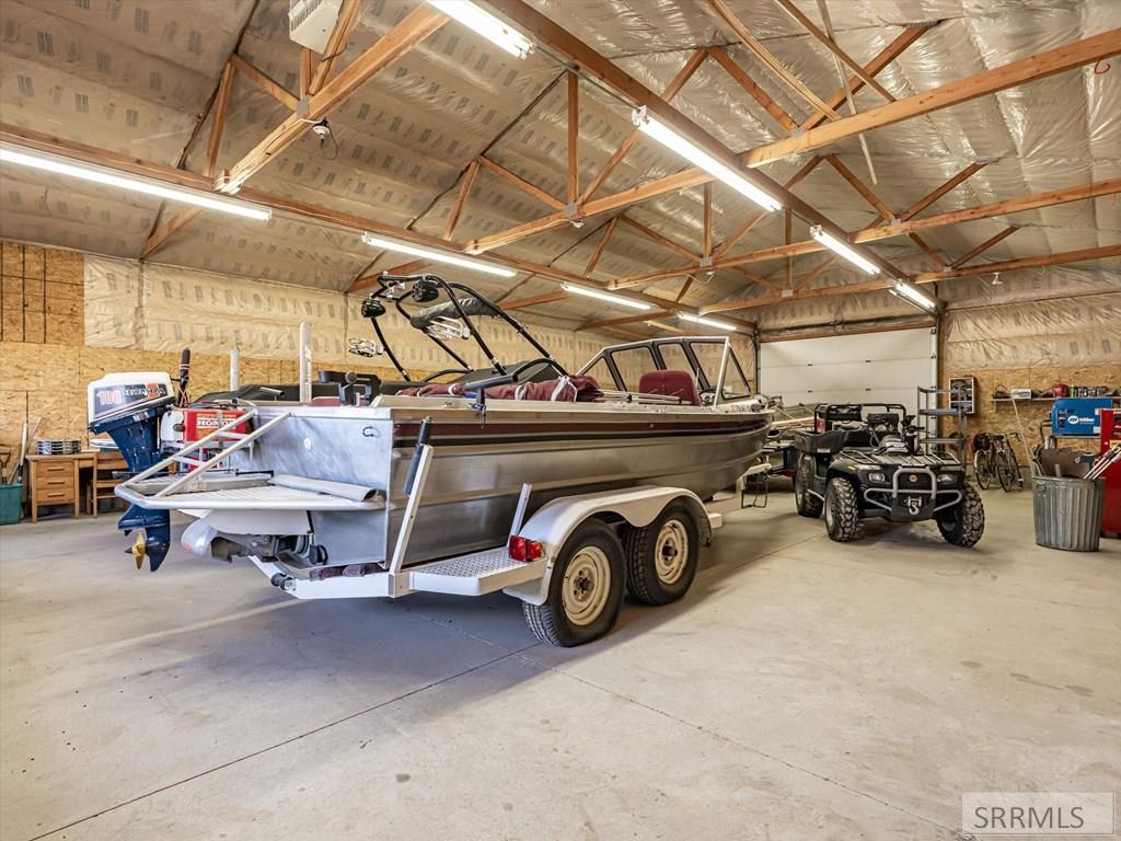 12568 N Hawthorne Road