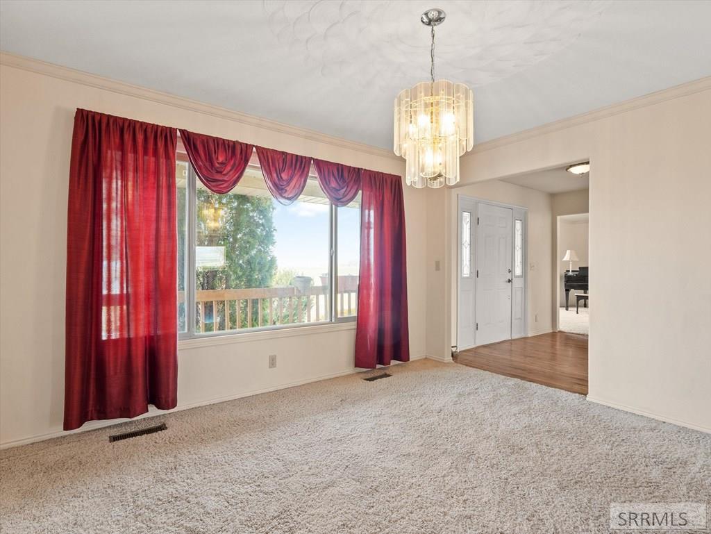 12568 N Hawthorne Road