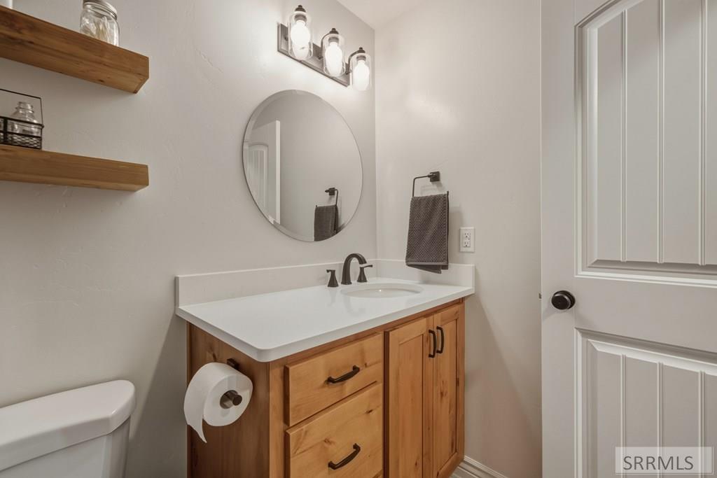 5317 E Buchanan Avenue