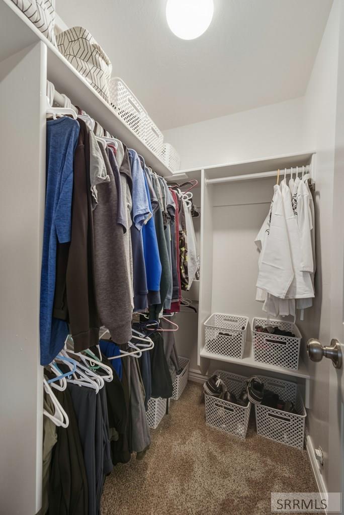 5317 E Buchanan Avenue