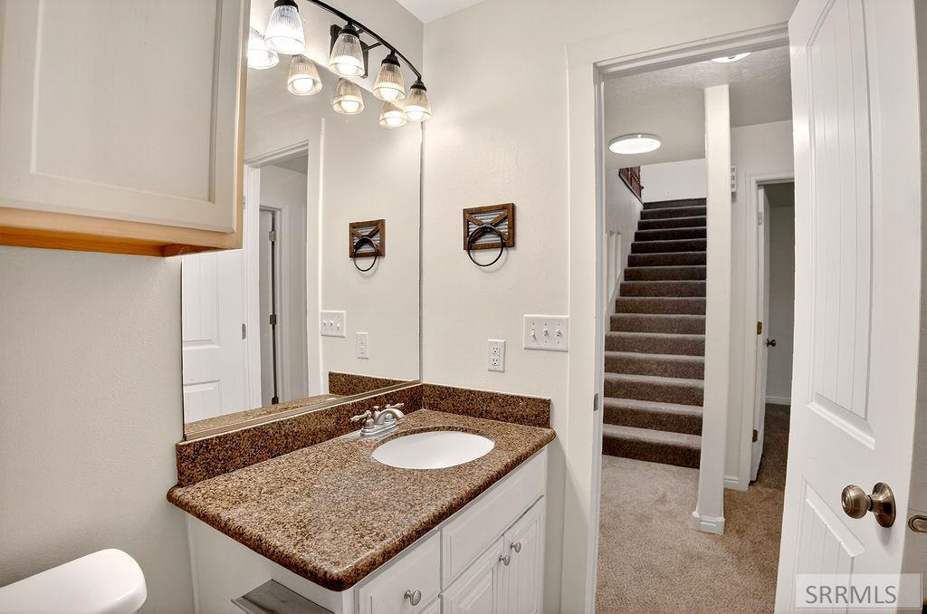 5225 S Thunder Drive