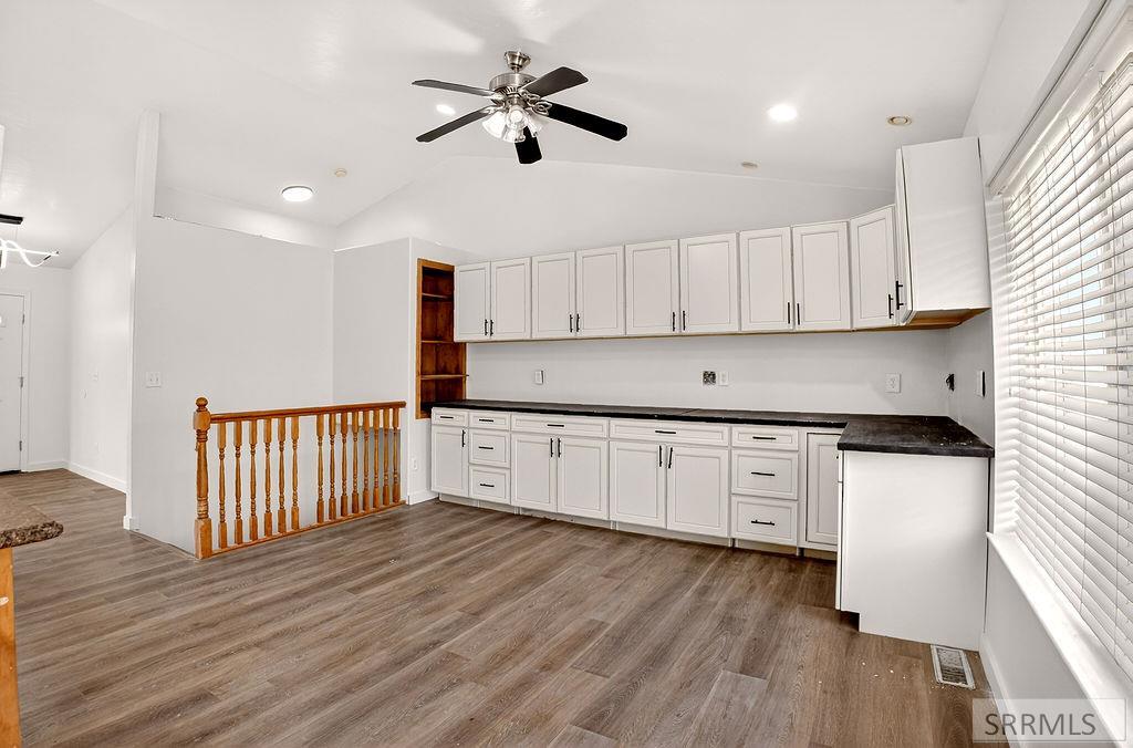 5225 S Thunder Drive