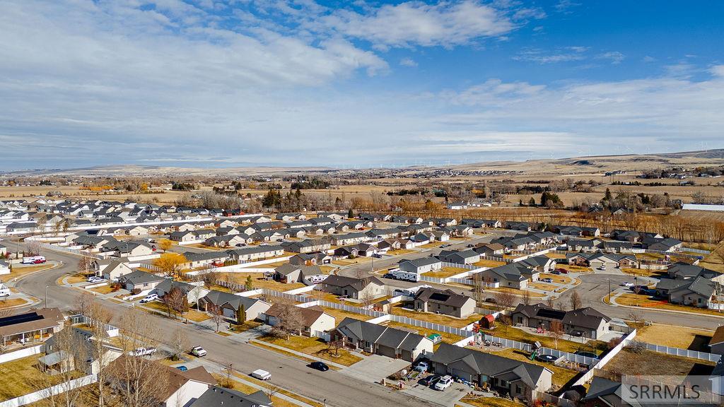 5225 S Thunder Drive