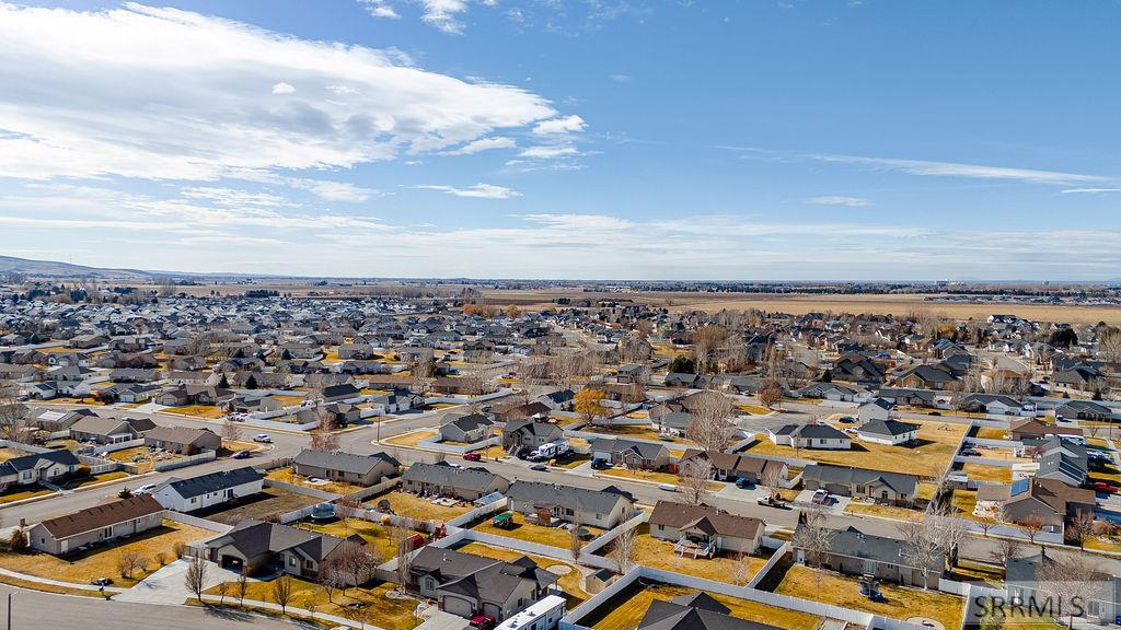 5225 S Thunder Drive