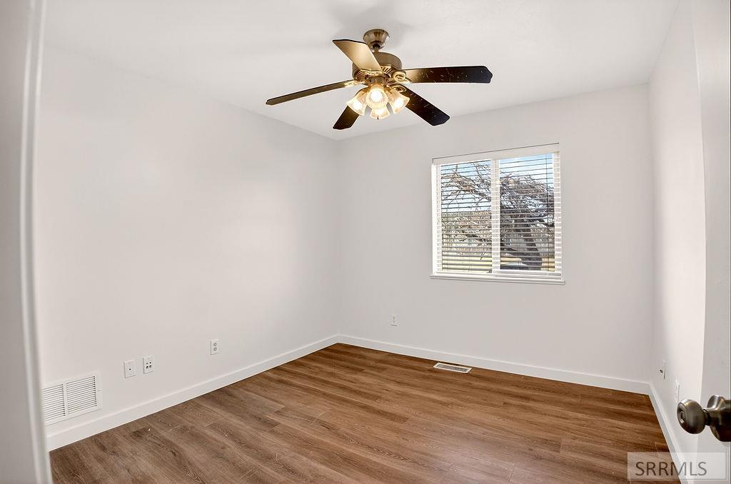 5225 S Thunder Drive