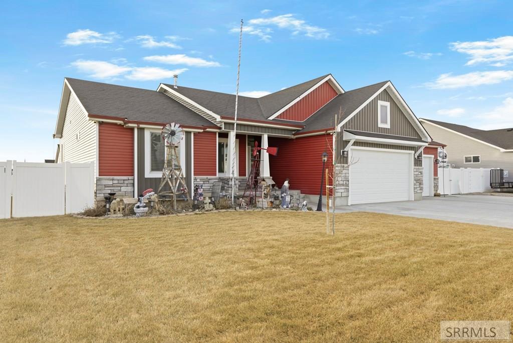 4019 N Baldwin Avenue