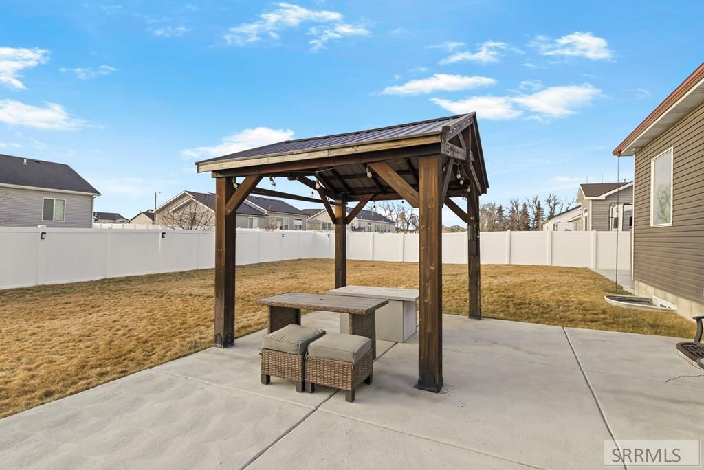 4019 N Baldwin Avenue