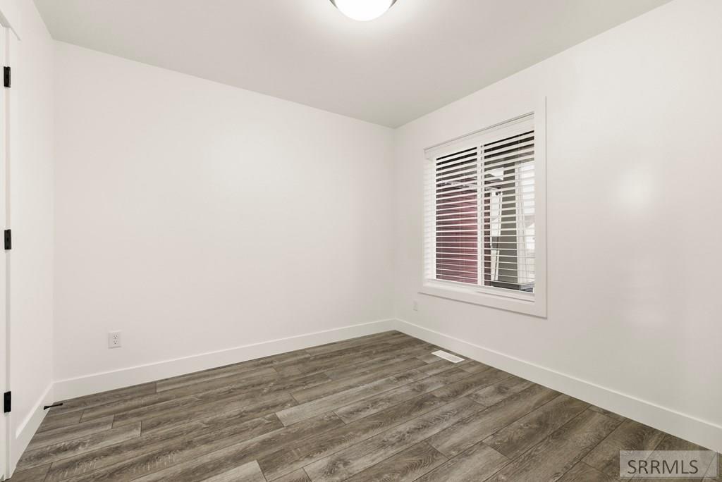 4019 N Baldwin Avenue