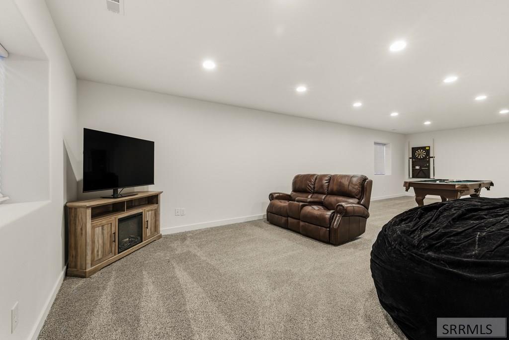 4019 N Baldwin Avenue