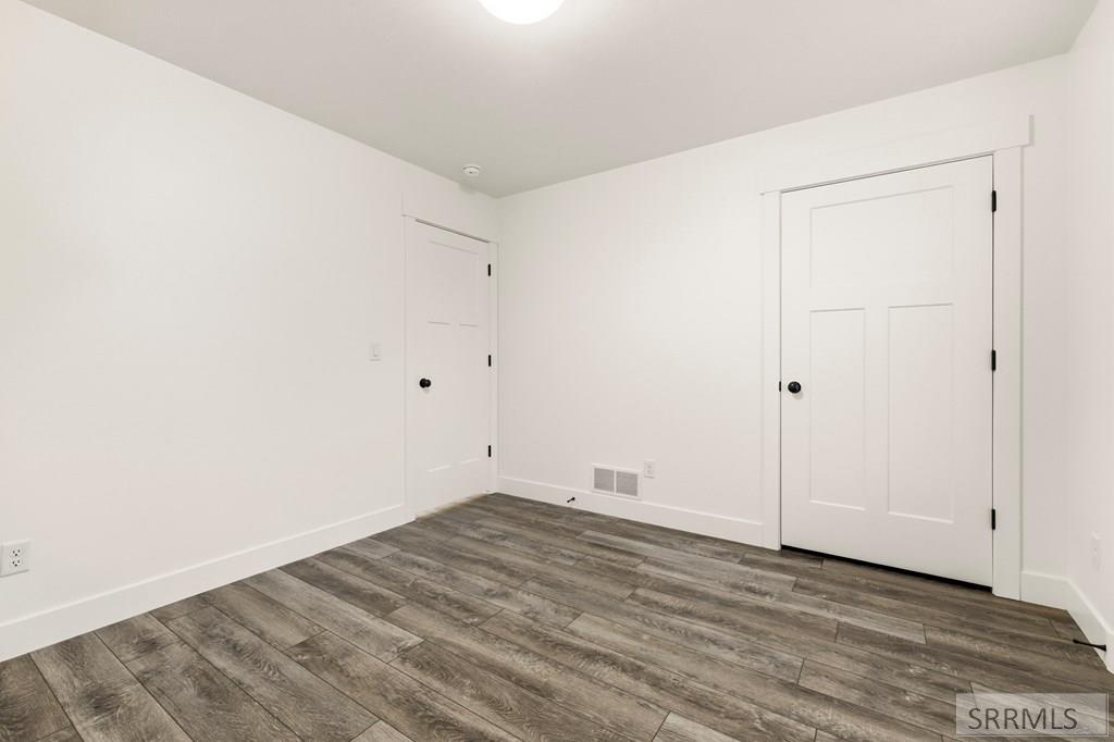 4019 N Baldwin Avenue