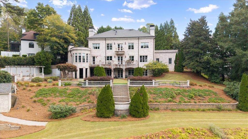 745 Brookwoods Trace