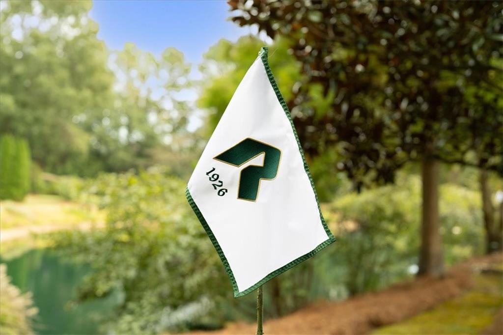 745 Brookwoods Trace