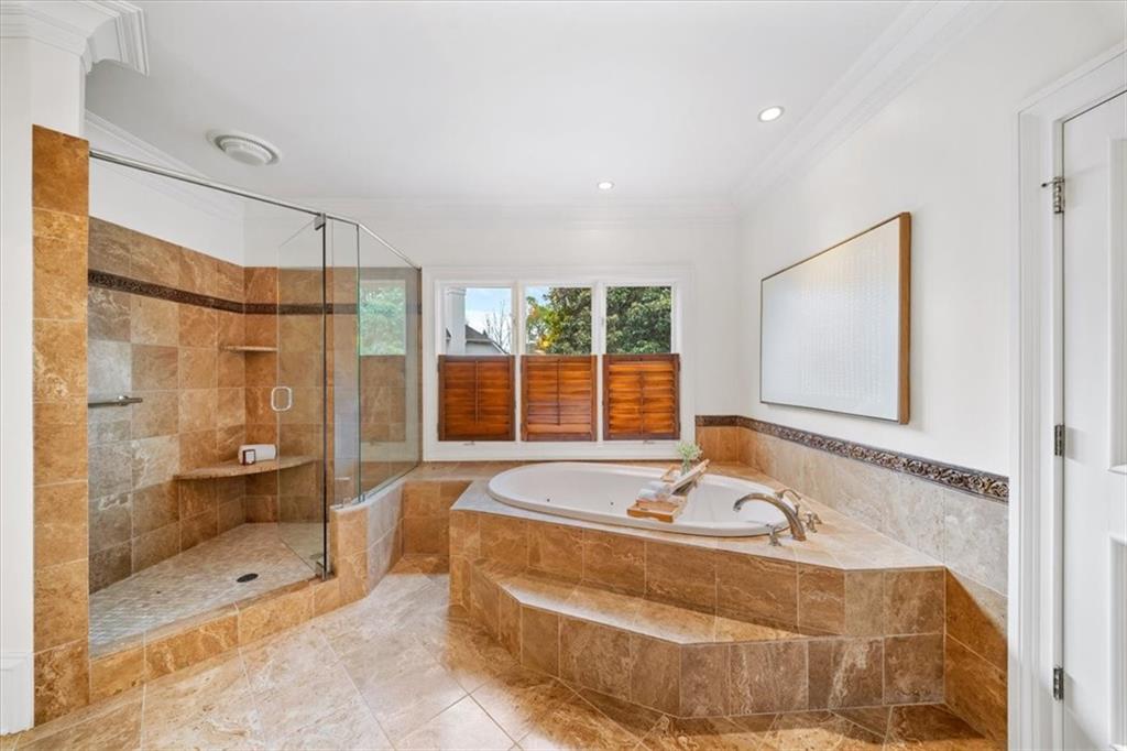 745 Brookwoods Trace