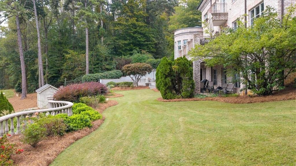 745 Brookwoods Trace